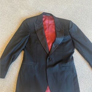 SuitSupply Men’s Tuxedo Size 50